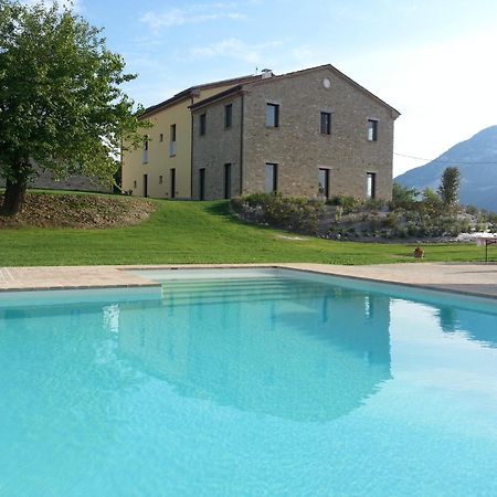 Amico Country House Serra San Quirico Eksteriør billede