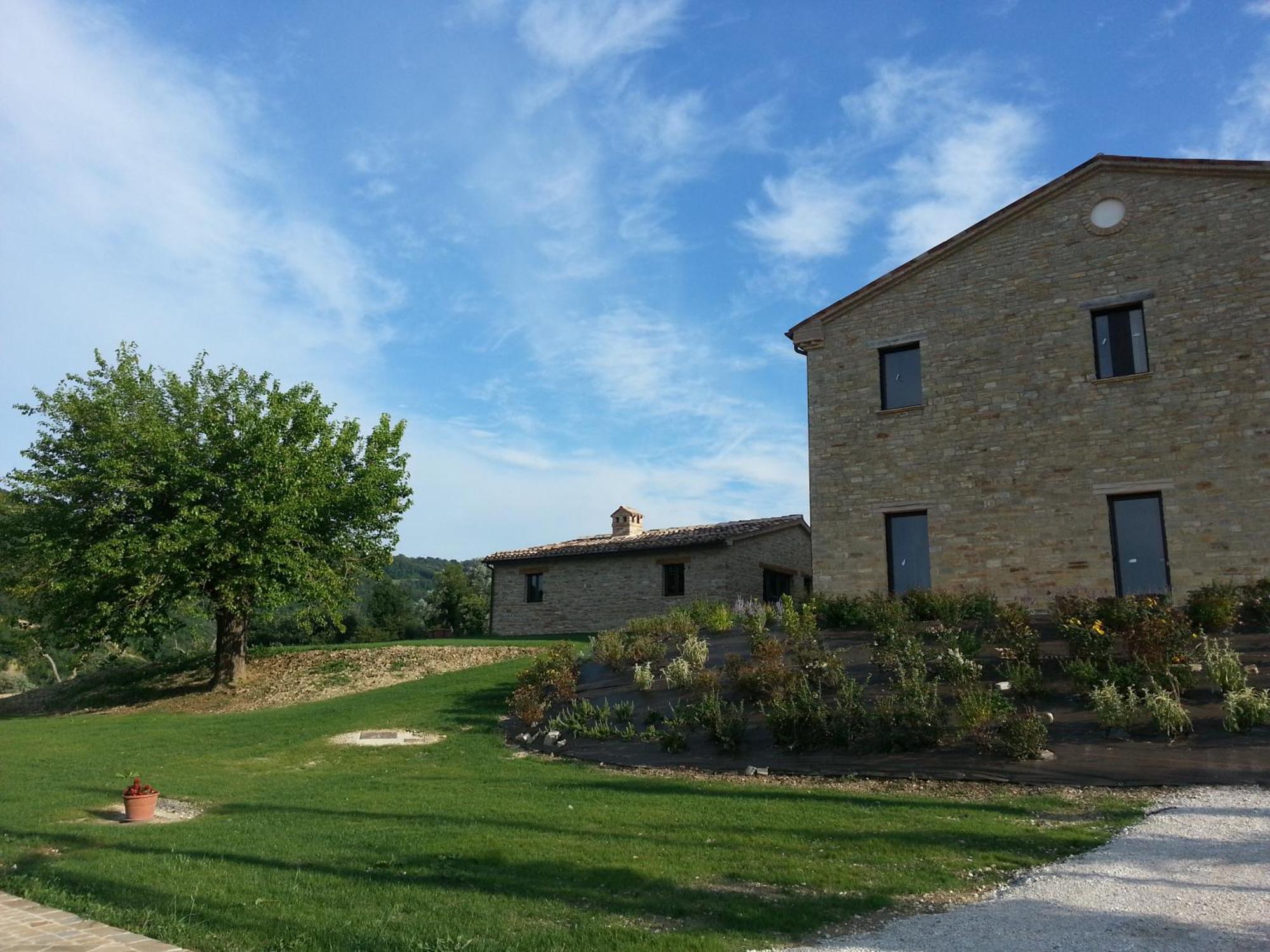 Amico Country House Serra San Quirico Eksteriør billede