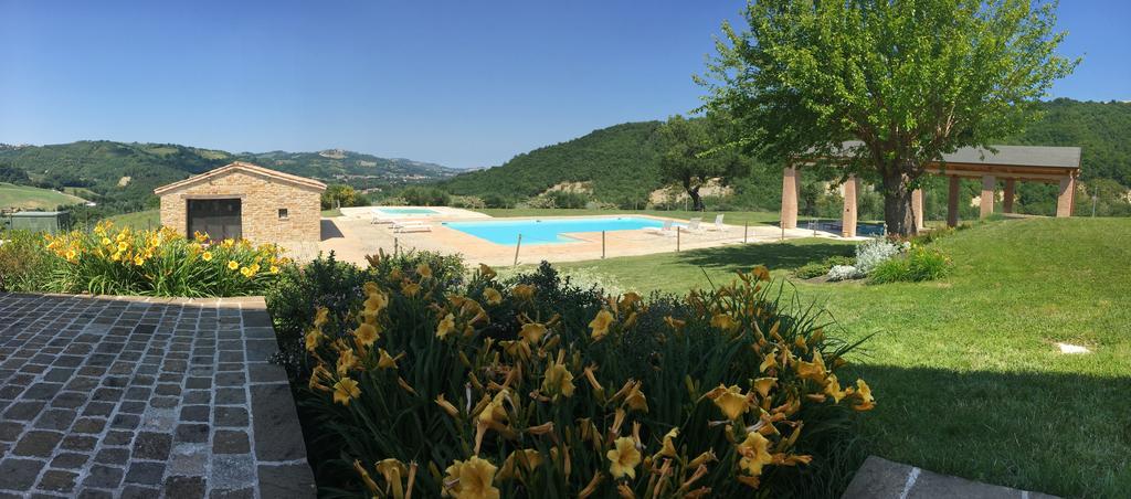 Amico Country House Serra San Quirico Eksteriør billede
